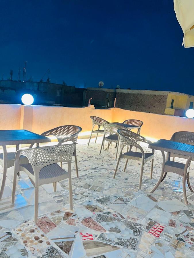 Gabry Pyramids Inn Kairo Exteriör bild